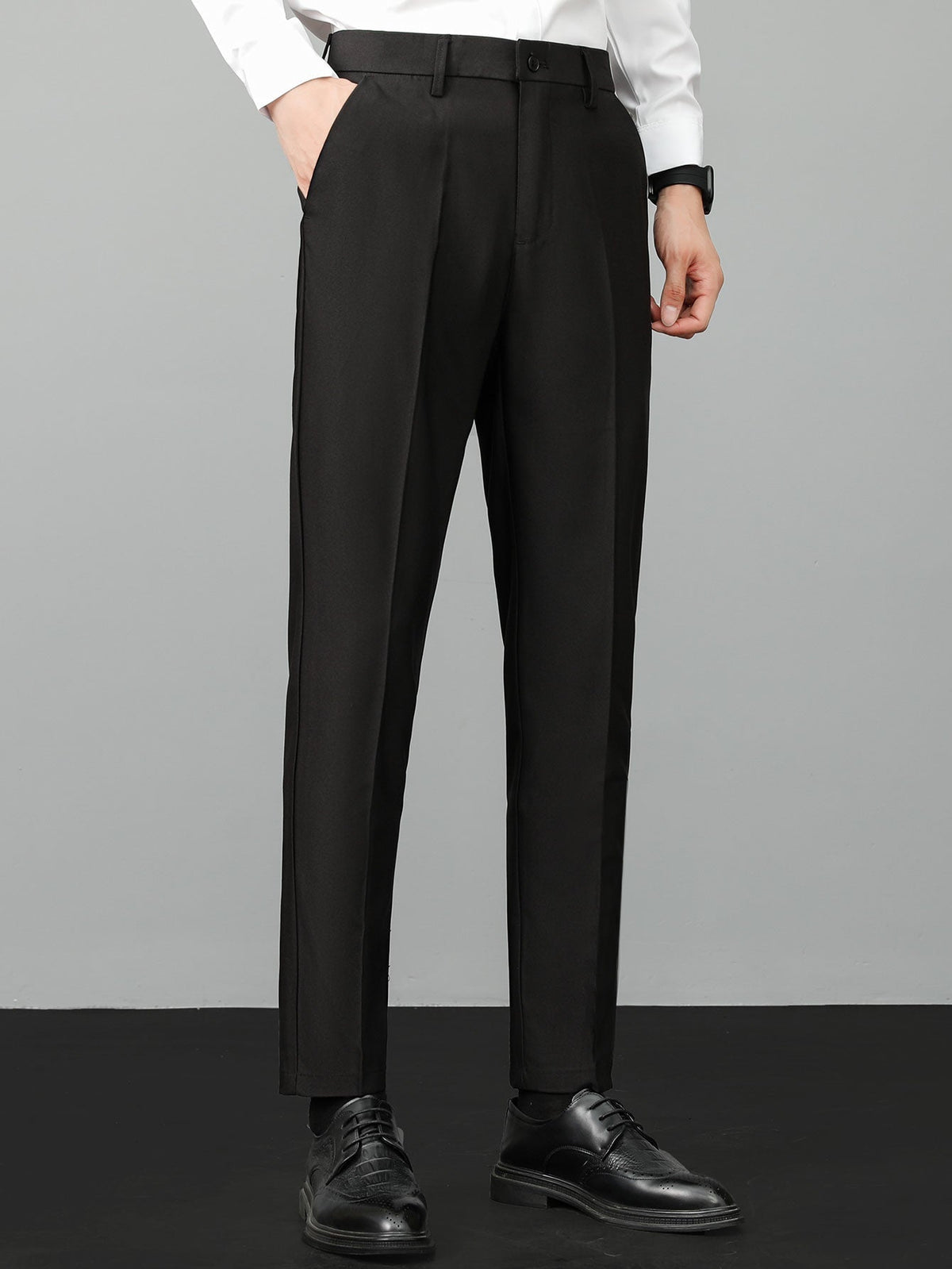 Linen Ribbed Knit Polo & Slim Fit Tapered Trousers